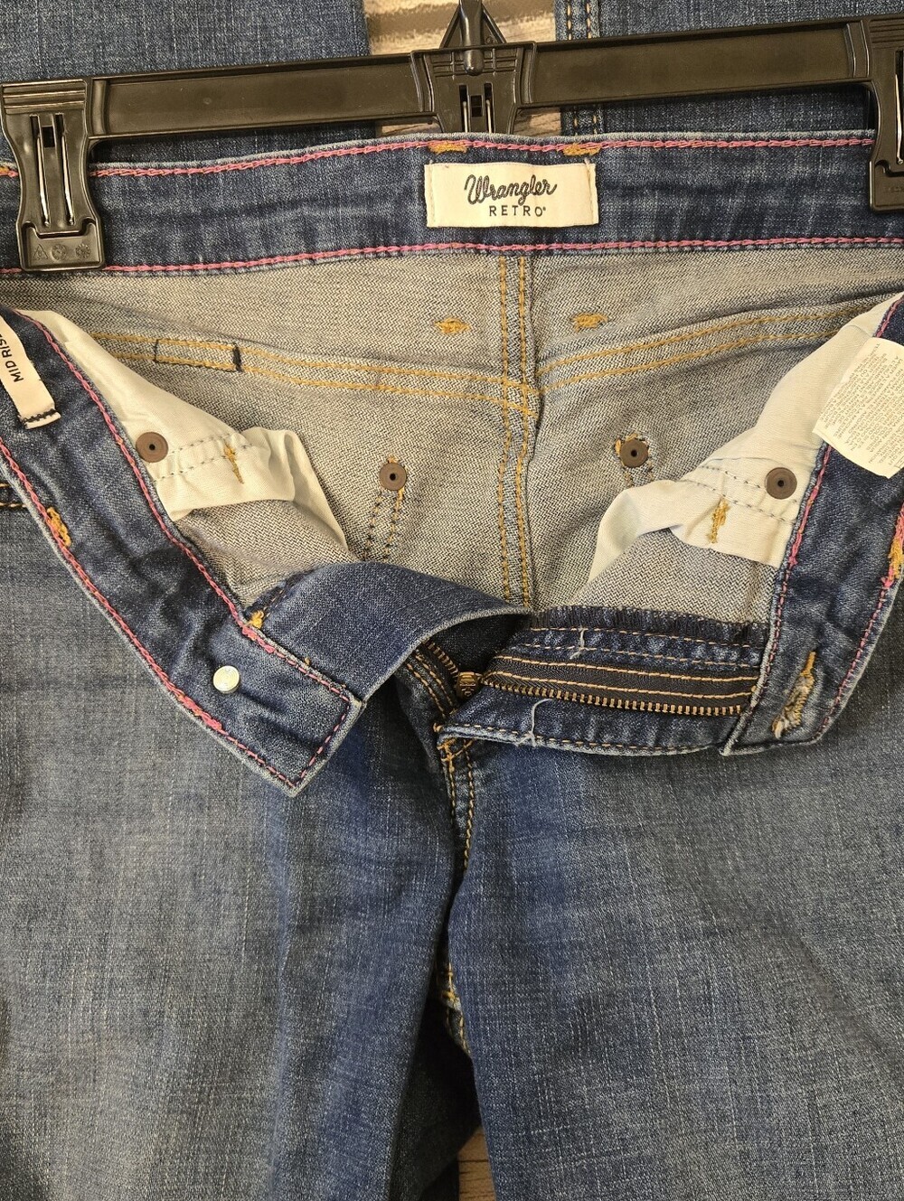 Wrangler Retro Mid Rise Boot Cut Jeans Women’s Size 7x32 Medium Wash Stretch - Picture 6 of 12